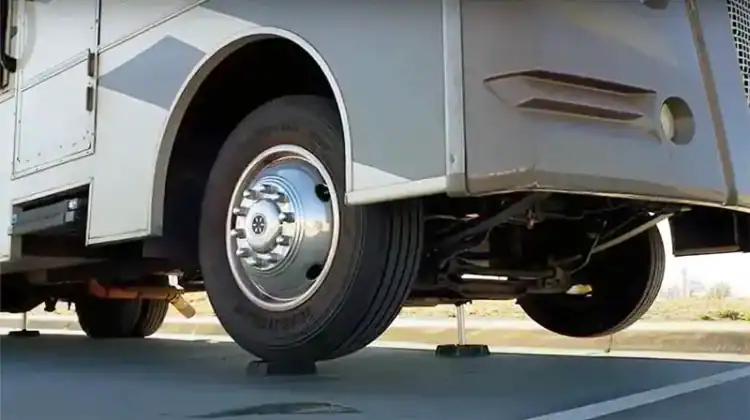 The Ultimate Guide to RV Leveling: Techniques, Safety, and Best Practices