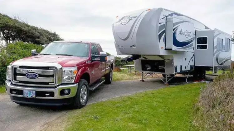 5th Wheels Under 30 Feet