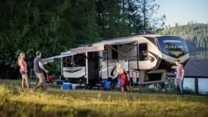 10 Best Fifth Wheel Camper Manufacturers