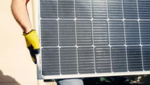How Much Solar Power Do I Need for My RV? Guide