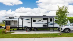 RV vs Camper