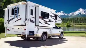 7 Best Truck Campers With Slideouts