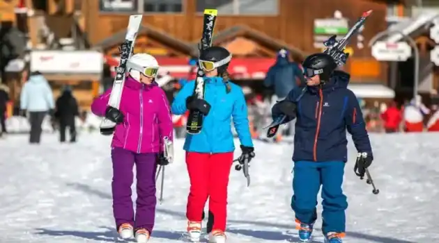 Best Time To Buy Skis To Get An Outstanding Deal