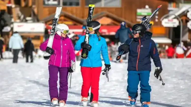 Best Time To Buy Skis To Get An Outstanding Deal
