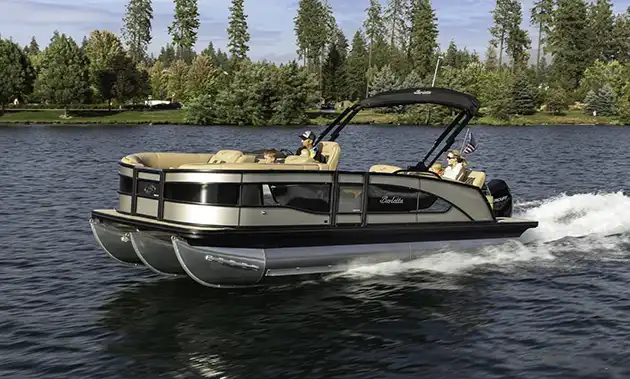Tri-Toon boat