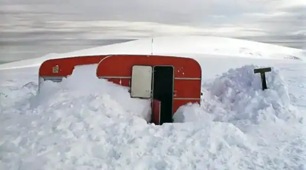 10 Best Cold Weather RVs That Will Keep You Warm in Winter